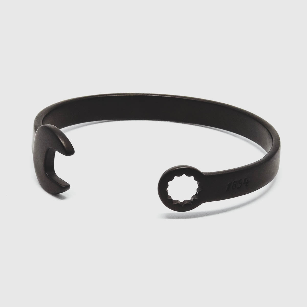 Torque Cuff In Carbon Black