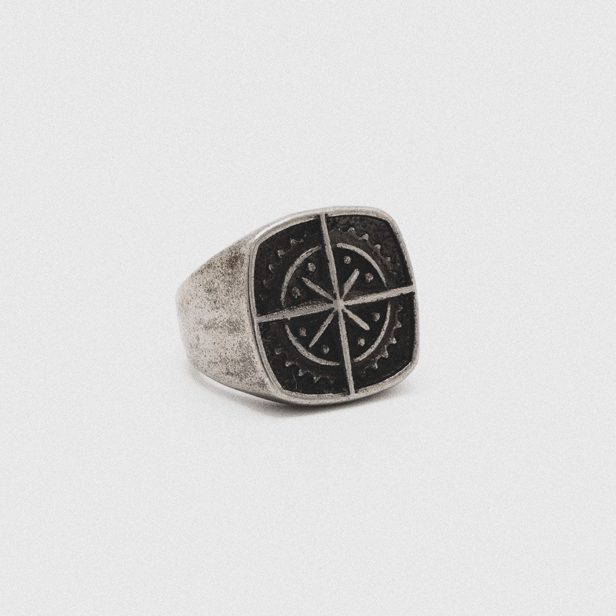 The Gear Compass Ring