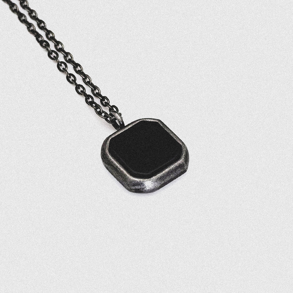 Onyx Heritage Pendant